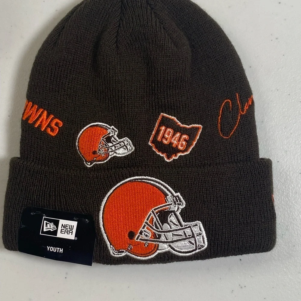 NWT New Era NFL Cleveland Browns Cuffed Beanie Orange Helmet Embroidered Patches